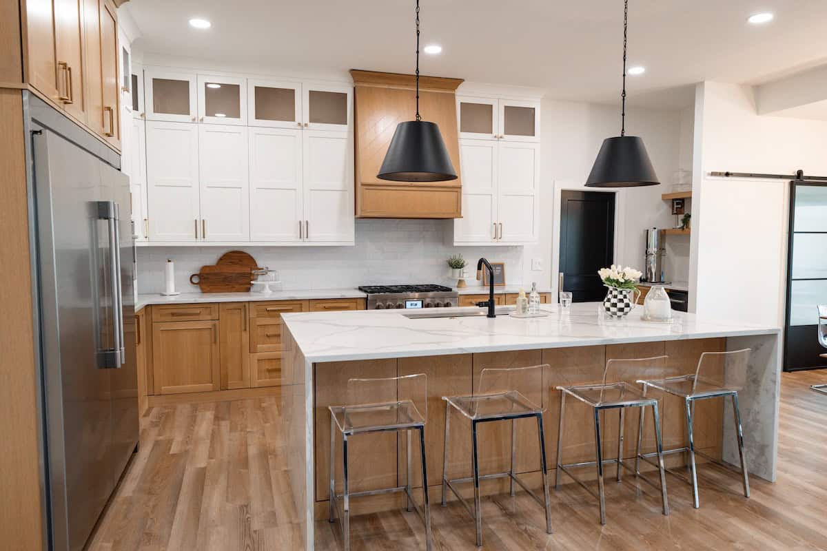 Tulsa Custom Cabinets - Tulsa Cabinets | Ultimate Cabinets | Tulsa, OK Clean and Maintain Cabinets